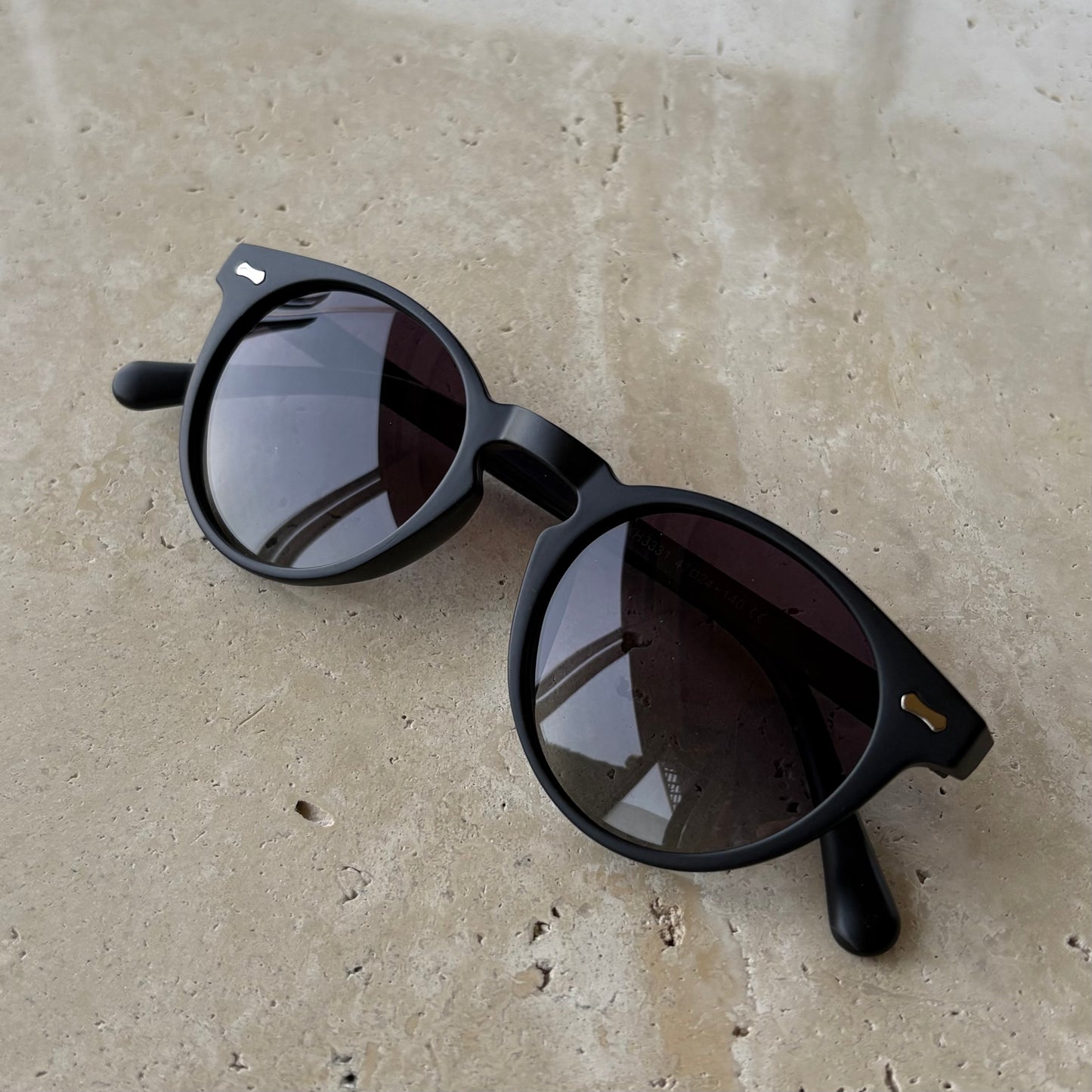 Sola matte black