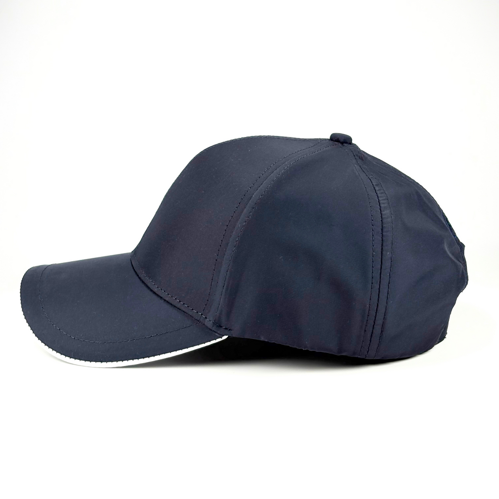 Very dark navy blue cap