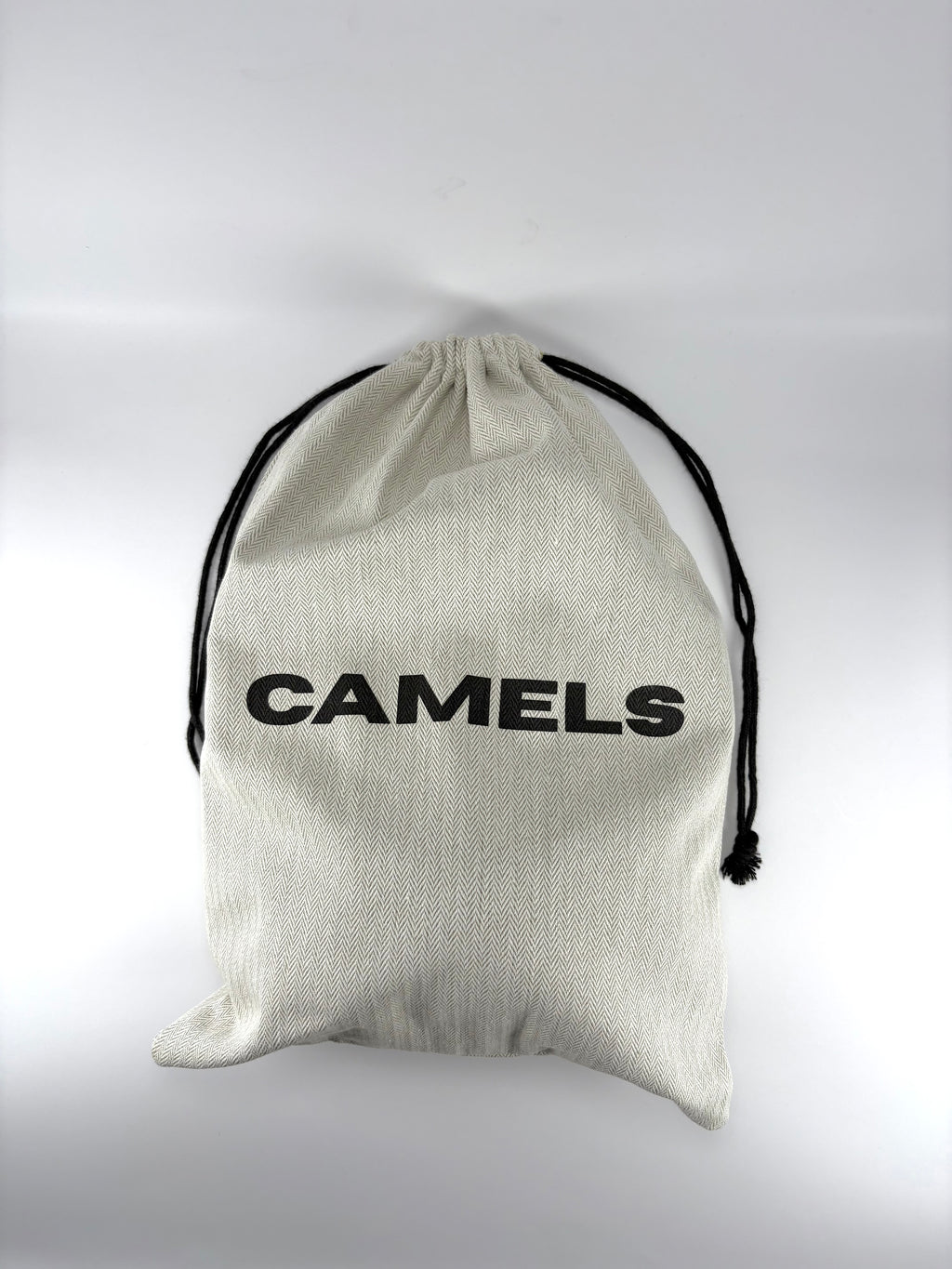 Very dark navy blue cap